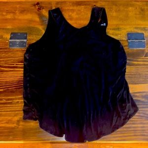 Zyia tank. Black twisted slouch tank